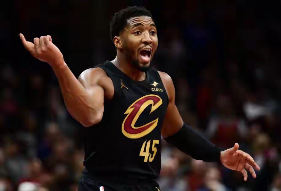 包含NBA常规赛剩余赛程紧密，球队备战紧张的词条