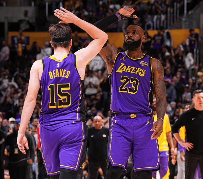 包含NBA：湖人名宿奥尼尔接受采访谈字母哥，他不会去火箭队，最好的去处是勇士队的词条
