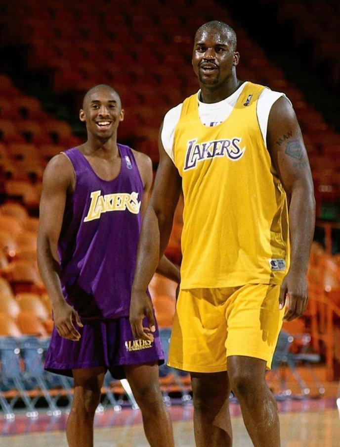 包含NBA：湖人名宿奥尼尔接受采访谈字母哥，他不会去火箭队，最好的去处是勇士队的词条